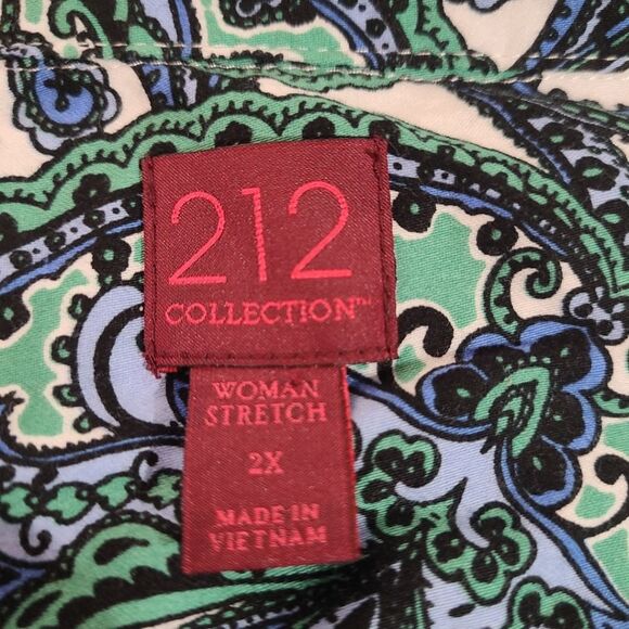 212 Womans Blue And Green Paisley Button Up Top - Picture 4 of 6